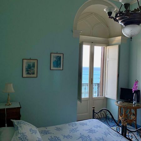 B&B Villa Antonio Таормина Екстериор снимка
