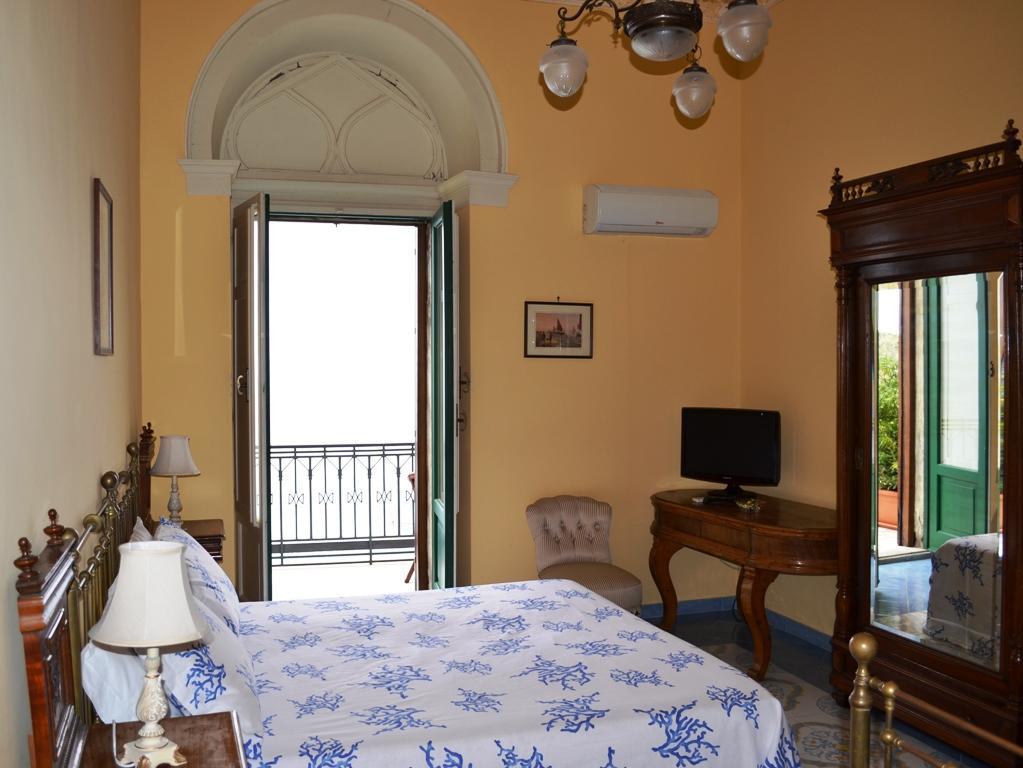 B&B Villa Antonio Таормина Екстериор снимка